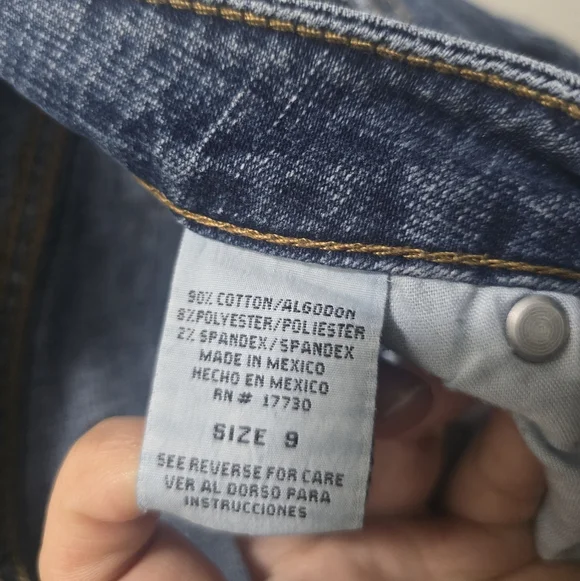 Mossimo Bootcut Denim Jeans - Size 9 - Medium Wash - Picture 6 of 9